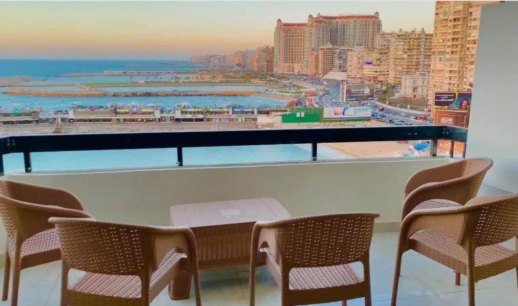Alexandria Luxury Apartments Gleem 2 Direct Sea View Exterior photo